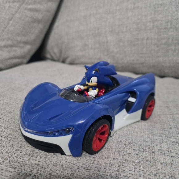 Sonic The Headgehog Blue Racing Car Toy - Picture 3 of 11